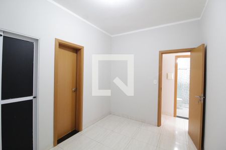 Quarto 1 - Suíte de apartamento para alugar com 2 quartos, 80m² em Granada, Uberlândia