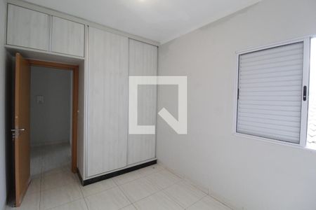 Quarto 1 de apartamento para alugar com 2 quartos, 75m² em Granada, Uberlândia