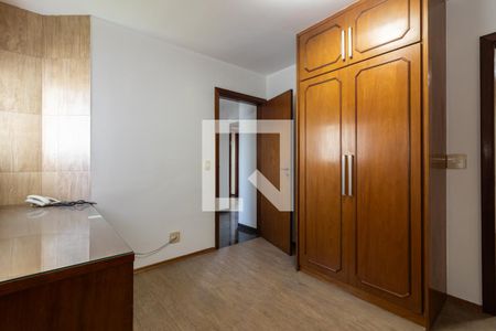 Apartamento para alugar com 240m², 3 quartos e 4 vagasHall Suítes