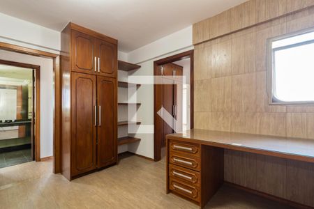 Apartamento para alugar com 240m², 3 quartos e 4 vagasHall Suítes