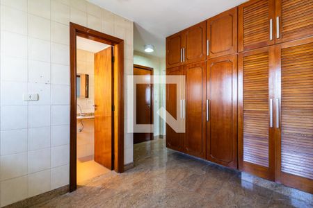 Apartamento para alugar com 240m², 3 quartos e 4 vagasÁrea de Serviço