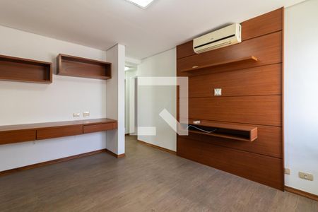Apartamento para alugar com 240m², 3 quartos e 4 vagasSuíte 2