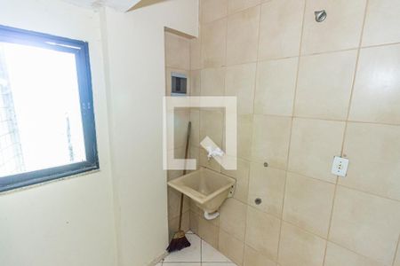Apartamento para alugar com 75m², 2 quartos e sem vaga Apartamento para alugar com 75m², 2 quartos e sem vagaCozinha e Área de Serviço