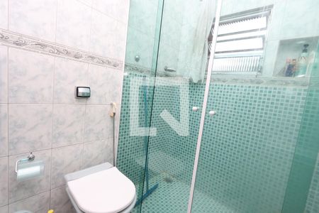 Casa à venda com 330m², 4 quartos e 6 vagasBanheiro da Suíte