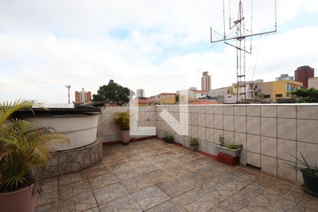 Casa à venda com 330m², 4 quartos e 6 vagasSolário