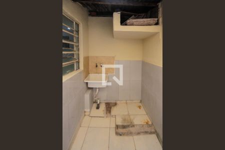 Casa para alugar com 50m², 2 quartos e sem vaga Casa para alugar com 50m², 2 quartos e sem vagaLavanderia