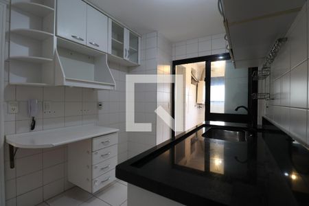 Apartamento à venda com 94m², 3 quartos e 2 vagasCozinha 