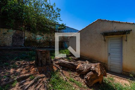 Casa à venda com 76m², 2 quartos e 1 vaga Casa à venda com 76m², 2 quartos e 1 vagaQuintal