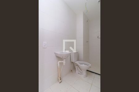 Apartamento à venda com 35m², 2 quartos e sem vaga Apartamento à venda com 35m², 2 quartos e sem vagaBanheiro
