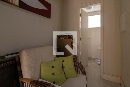 Hall Lavabo  de casa à venda com 4 quartos, 225m² em Vila Brasílio Machado, São Paulo