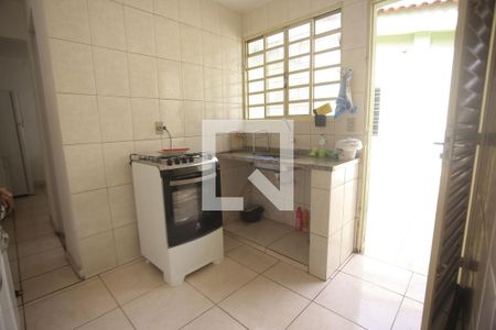 Casa à venda com 240m², 4 quartos e 1 vagaCozinha