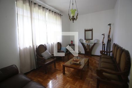 Sala de casa à venda com 3 quartos, 240m² em Padre Eustáquio, Belo Horizonte