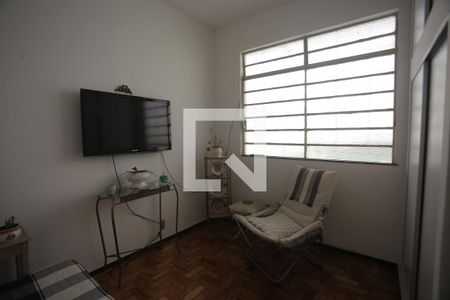 Casa à venda com 240m², 4 quartos e 1 vagaquarto 1