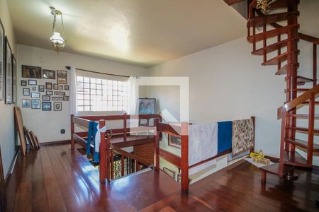 Casa à venda com 470m², 4 quartos e 4 vagasSala do segundo piso