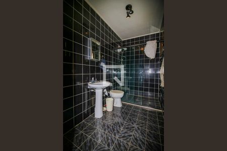 Casa à venda com 470m², 4 quartos e 4 vagasBanheiro 3