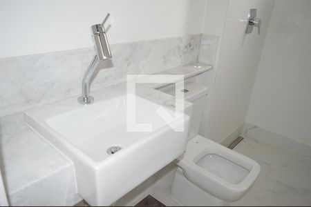 Apartamento para alugar com 177m², 5 quartos e 4 vagasBanheiro da Suite 2