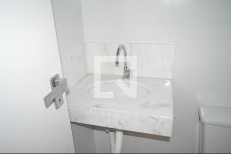 Apartamento para alugar com 177m², 5 quartos e 4 vagasBanheiro do Quarto de Serviço