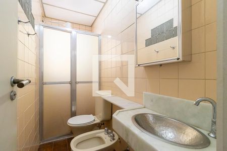 Banheiro da suíte de apartamento para alugar com 1 quarto, 51m² em Centro, Campinas