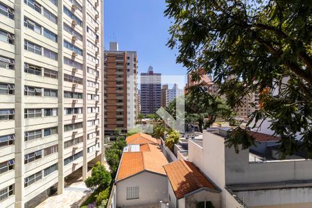 Vista da suíte de apartamento para alugar com 1 quarto, 51m² em Centro, Campinas