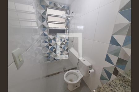 Banheiro de apartamento à venda com 2 quartos, 75m² em Irajá, Rio de Janeiro