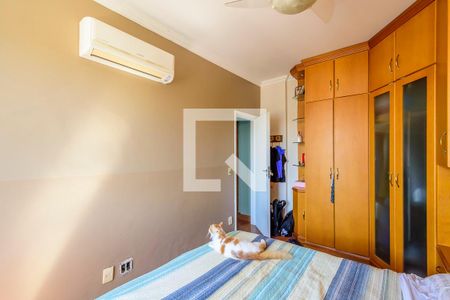 Quarto 1 de apartamento à venda com 3 quartos, 100m² em Centro Histórico, Porto Alegre