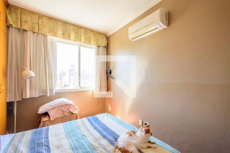 Quarto 1 de apartamento à venda com 3 quartos, 100m² em Centro Histórico, Porto Alegre