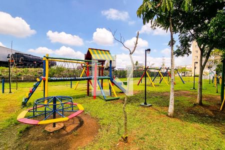Apartamento para alugar com 45m², 2 quartos e 1 vaga Apartamento para alugar com 45m², 2 quartos e 1 vagaÁrea comum - Playground