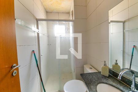 Banheiro de apartamento para alugar com 2 quartos, 45m² em Jardim Cinco de Julho, São Paulo