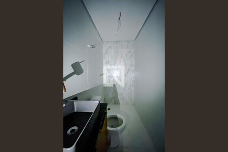 Banheiro de kitnet/studio para alugar com 1 quarto, 25m² em Vila Invernada, São Paulo
