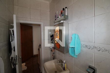 Casa à venda com 173m², 2 quartos e 2 vagasBanheiro