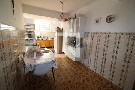 Casa à venda com 173m², 2 quartos e 2 vagasCozinha