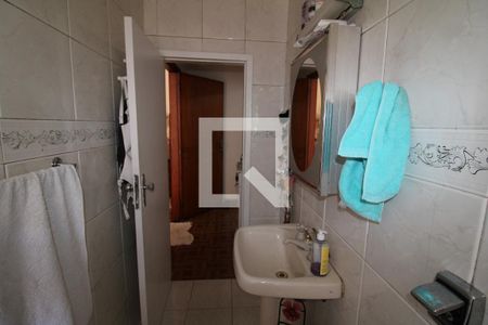 Casa à venda com 173m², 2 quartos e 2 vagasBanheiro