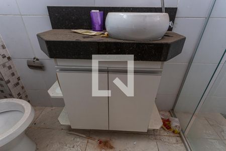 Apartamento para alugar com 90m², 2 quartos e 1 vaga Apartamento para alugar com 90m², 2 quartos e 1 vagaArmário do Banheiro da Suíte