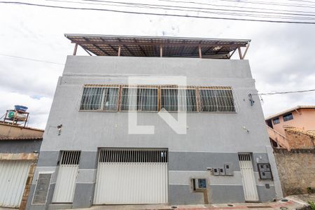 Apartamento para alugar com 90m², 2 quartos e 1 vaga Apartamento para alugar com 90m², 2 quartos e 1 vagaFachada