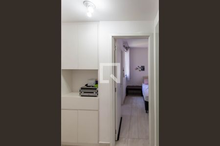 Corredor de apartamento para alugar com 2 quartos, 60m² em Ouro Preto, Belo Horizonte