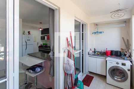 Varanda da Sala e Área de Serviço de apartamento para alugar com 2 quartos, 60m² em Ouro Preto, Belo Horizonte