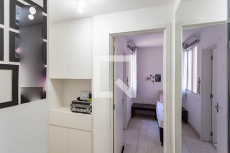 Corredor de apartamento para alugar com 2 quartos, 60m² em Ouro Preto, Belo Horizonte