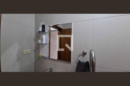 Casa à venda com 200m², 3 quartos e 2 vagasBanheiro  2