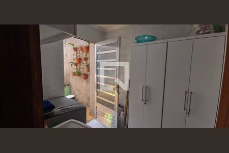 Casa à venda com 200m², 3 quartos e 2 vagasLavanderia 