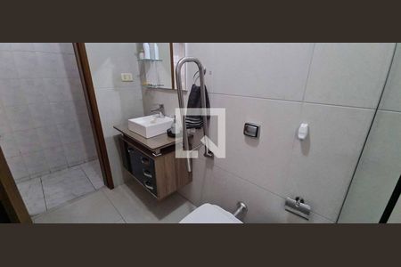 Casa à venda com 200m², 3 quartos e 2 vagasBanheiro  2