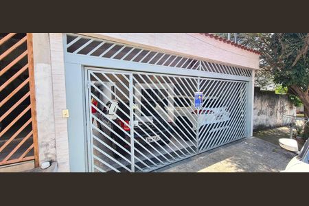 Casa à venda com 200m², 3 quartos e 2 vagasFachada 