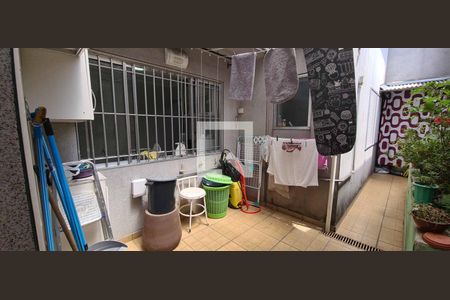 Casa à venda com 200m², 3 quartos e 2 vagasLavanderia 