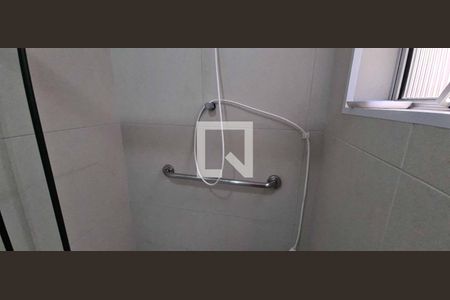 Casa à venda com 200m², 3 quartos e 2 vagasBanheiro  2