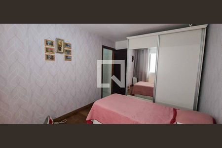 Casa à venda com 200m², 3 quartos e 2 vagasQuarto