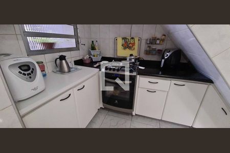 Casa à venda com 200m², 3 quartos e 2 vagasCozinha 