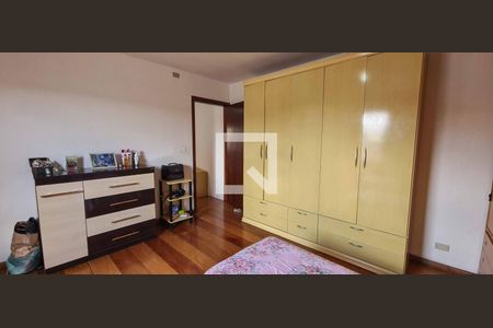 Casa à venda com 200m², 3 quartos e 2 vagasQuarto