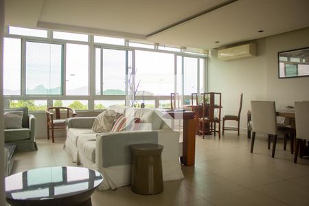 Sala de apartamento para alugar com 3 quartos, 210m² em Flamengo, Rio de Janeiro