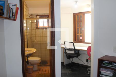 Casa à venda com 126m², 3 quartos e 2 vagasSuíte