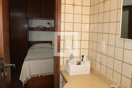 Casa à venda com 126m², 3 quartos e 2 vagasSuíte