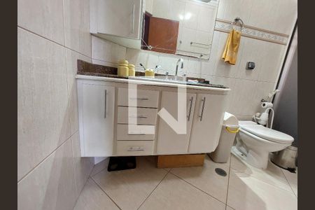 Casa para alugar com 250m², 3 quartos e 4 vagasBanheiro 1